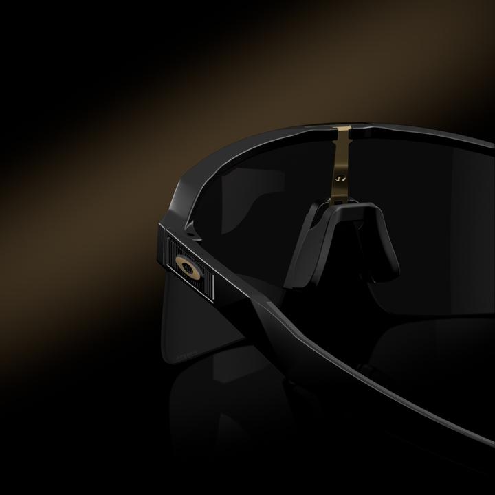 Actual product image Oakley Sutro Lite S