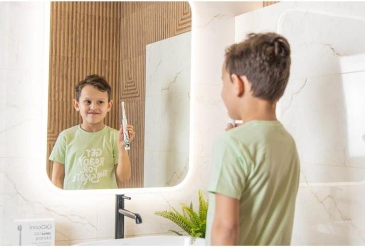 Immagine prodotto Inno Gio Gio Sonic Panda Electric Toothbrush For Children (Spazzolino sonico)