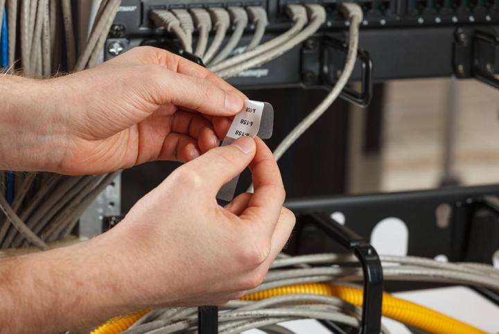 Immagine prodotto Brady M6-210-427-RO, vinile, autolaminante, bianco/trasparente, opaco, 25,40 x 31,75 (79,38)mm, per