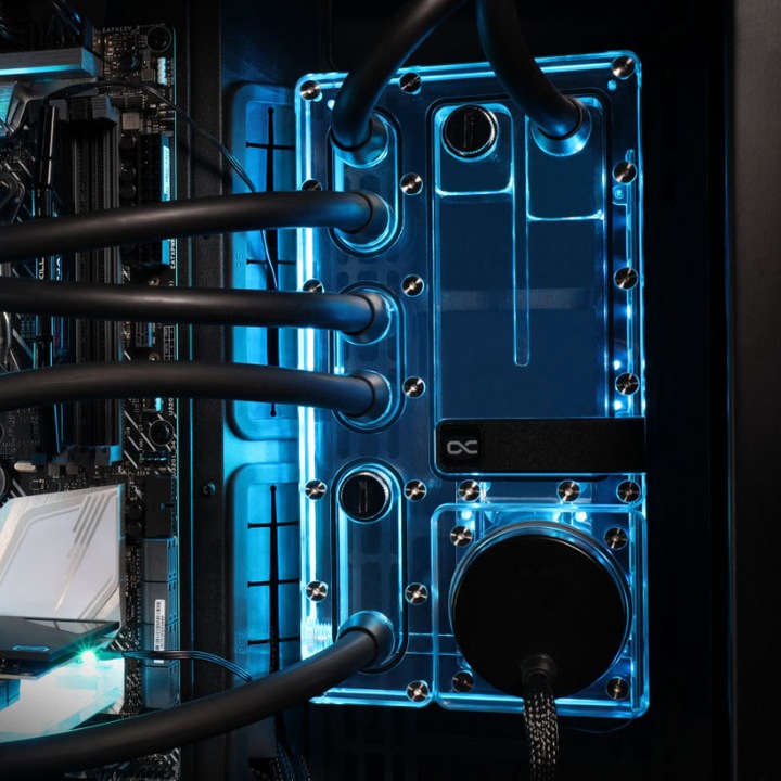 Actual product image Alphacool Core Distro Plate 240 Left VPP/D5