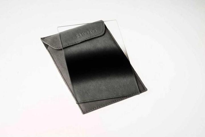 Produktbild Benro Master Glass Filter 100x150mm Center-Edged GND4 (0.6) (ND- / Grauverlauffilter, 150 mm)