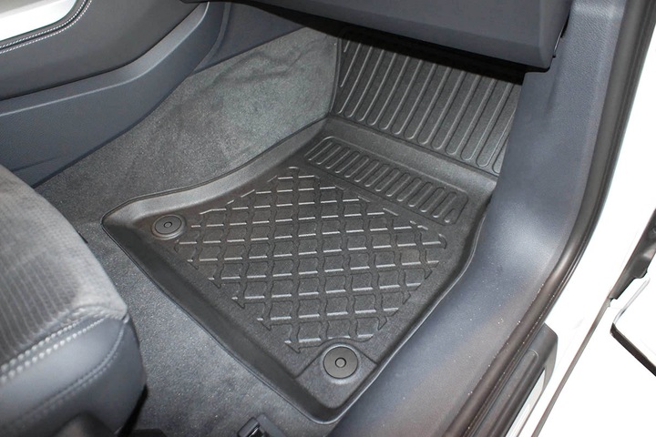Actual product image Aristar All Weather Floor Mats for Audi Q5 from 2017 until today (1 set of 3 doormats)