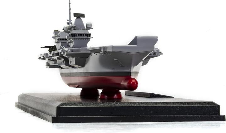Actual product image Hornby Queen Elizabeth Class Carrier 1 1250 scale
