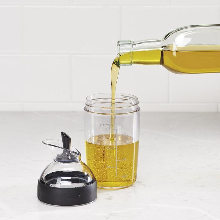 Productafbeelding OXO Salade dressing shaker (240 ml)