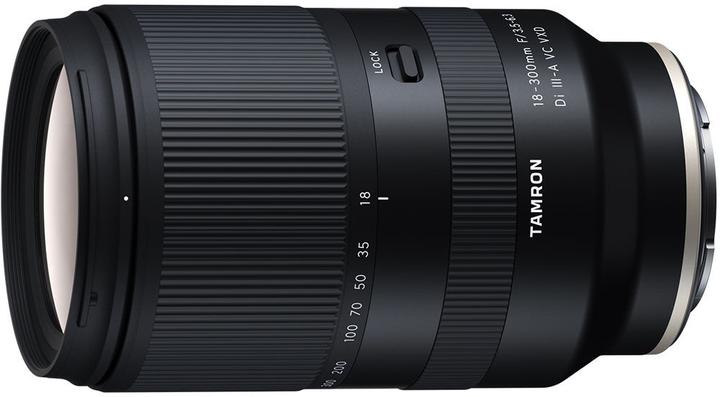 Produktbild Tamron 18-300mm f/3.5-6.3 Di III-A VC VXD, Sony E (Sony E, APS-C / DX)