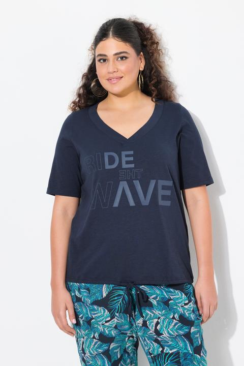Actual product image Ulla Popken Ride The Wave Short Sleeve V-Neck Graphic Tee (56)