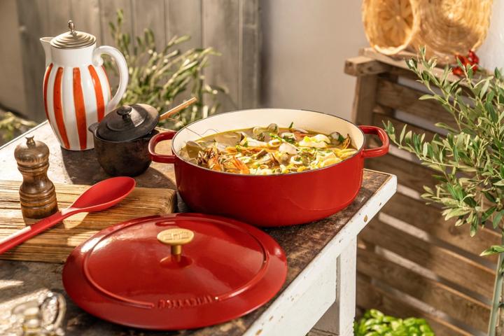 Actual product image Ballarini Bellamonte Cocotte 23 cm, oval, red (23 cm, Casserole + Stewpot, Cast iron)