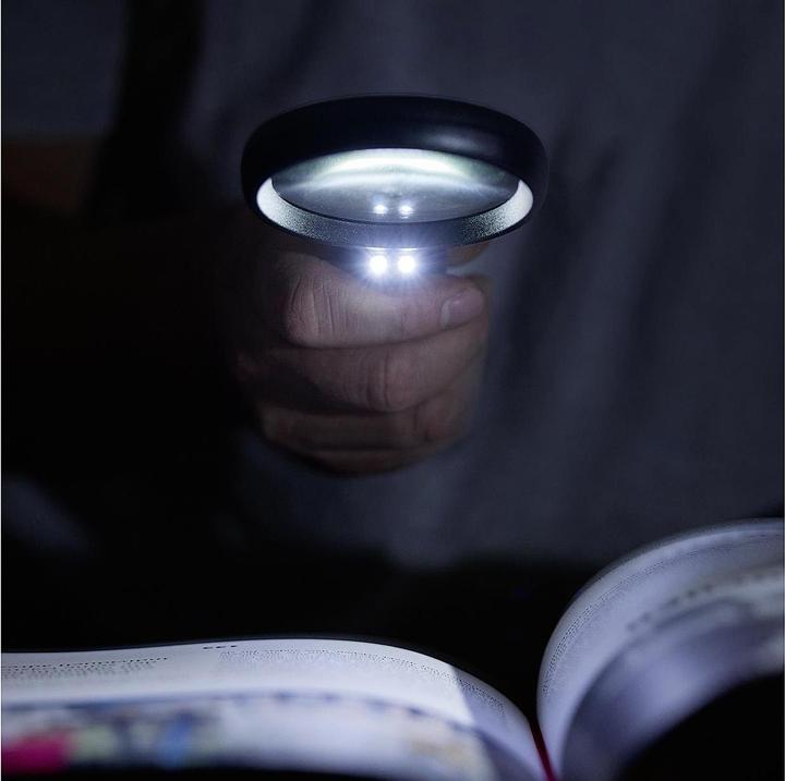 Produktbild Westmark Lupe mit Leselampe