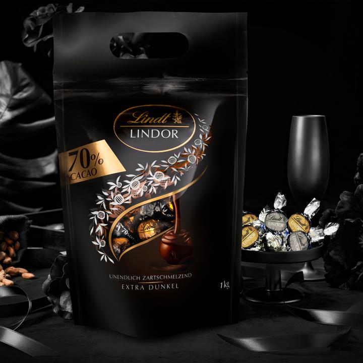 Actual product image Lindt Lindor dark 70% cocoa (1000 g)