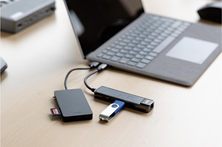 Actual product image Onit Multiadapter (USB-C, 5 Ports)