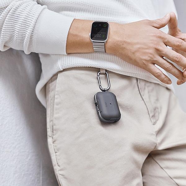Productafbeelding Uniq etui Valencia AirPods Pro czarny/midnight black Antimicrobial (Hoofdtelefoon hoes)