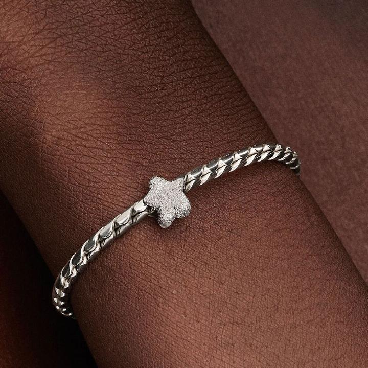 Image du produit Pandora Mini breloque étoile texturée (Argent)