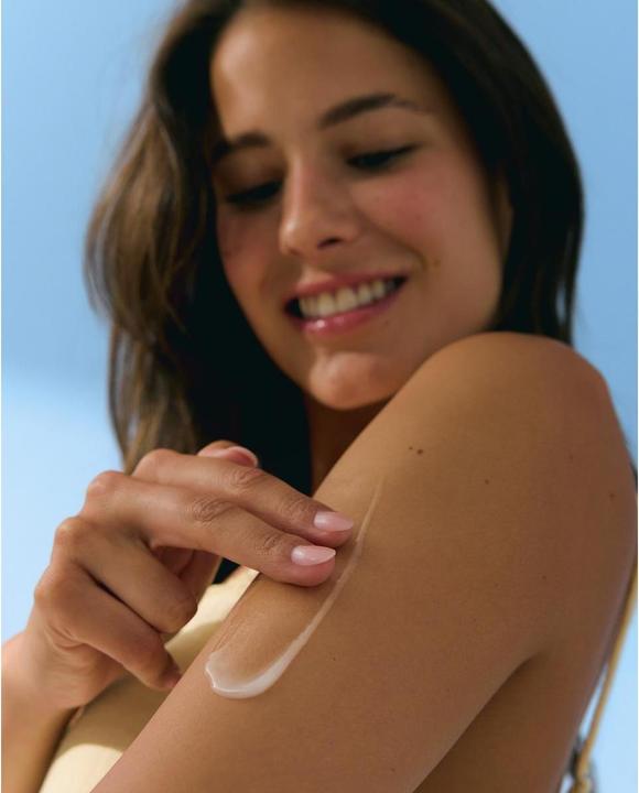Actual product image NIVEA Mixpack P&M Lotion SPF 50 + UV Face Shine Control (Suntan cream, Suntan lotion, SPF 50, 250 ml)