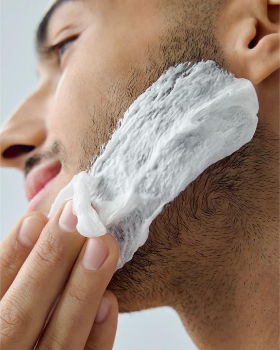 Actual product image NIVEA MEN Men Sensitive (200 ml, Shaving gel)