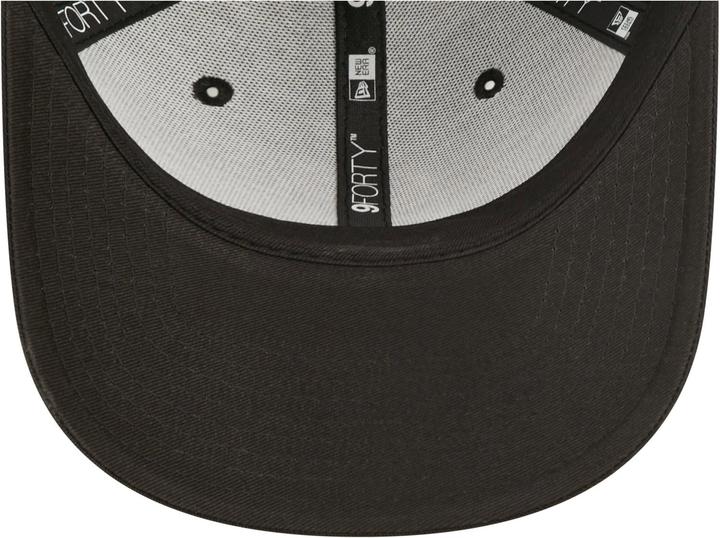 Actual product image New Era 9Forty Strapback Outline Chicago White Sox