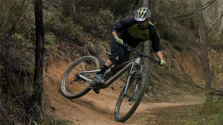 Actual product image Giro Deed (47)