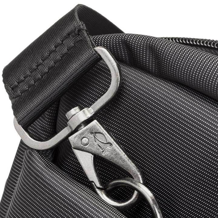 Actual product image Rivacase Central (15.60", Universal)