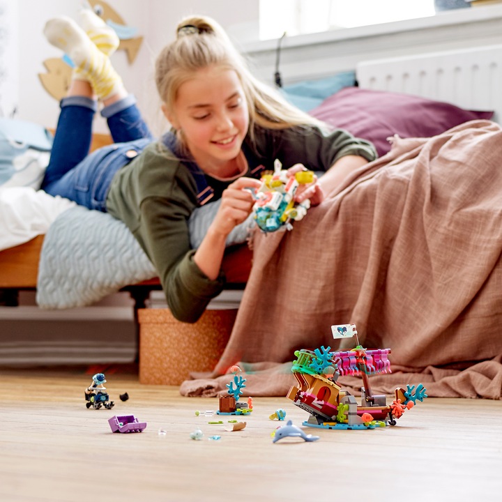 Image du produit LEGO Un bateau de sauvetage pour les dauphins (41378, LEGO Friends)