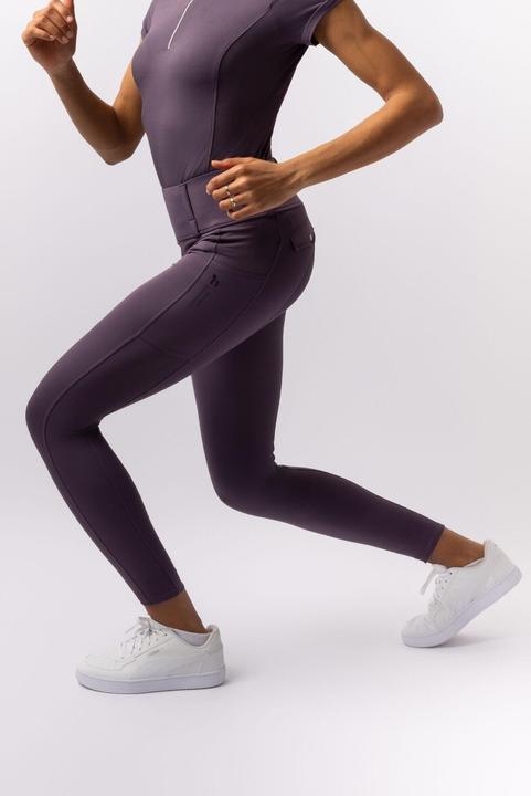 Actual product image Horze Anya (40)