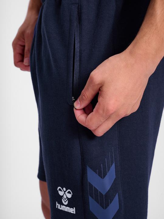 Actual product image hummel Hmltravel Shorts (L)