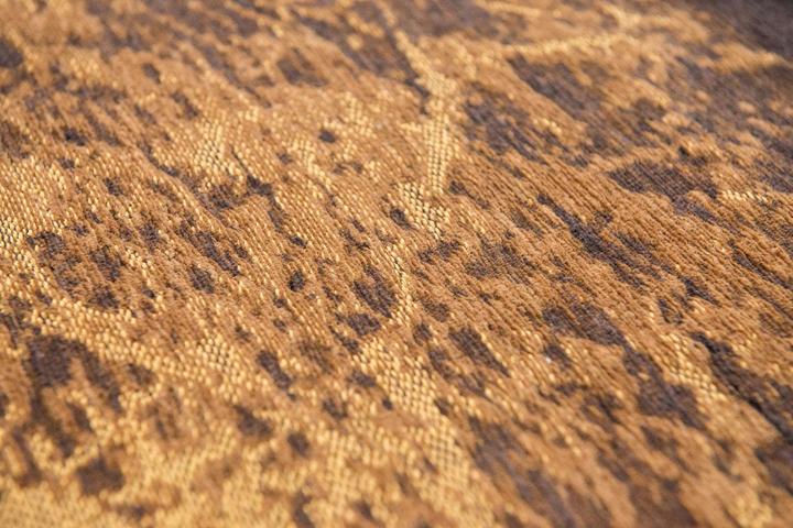 Actual product image Louis de Poortere Mad Men Cracks (240 x 340 cm)