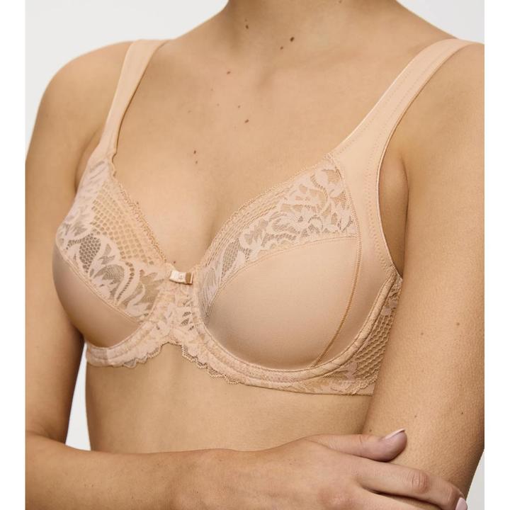 Actual product image Triumph Modern Lace + Cotton W02 Underwired Bra (Single pack, 75 E)