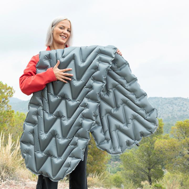 Produktbild InnovaGoods Aufblasbare Luftmatratze und Kissen