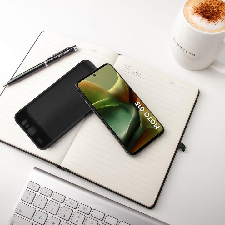 Produktbild Cadorabo Hülle für Motorola Moto G15 im Liquid Case Design (Motorola Moto C)