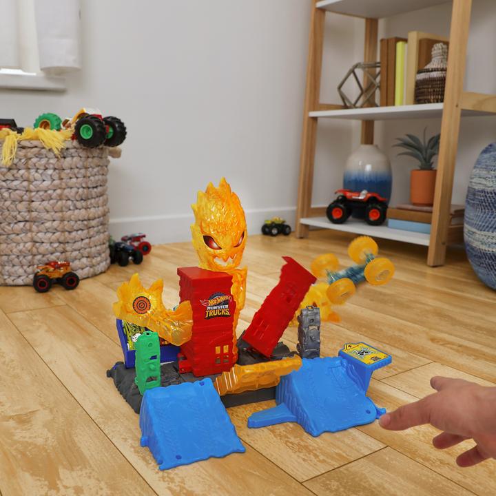 Actual product image Mattel Monster Trucks 5 ALARM TORCH TOWER TAKEDOWN