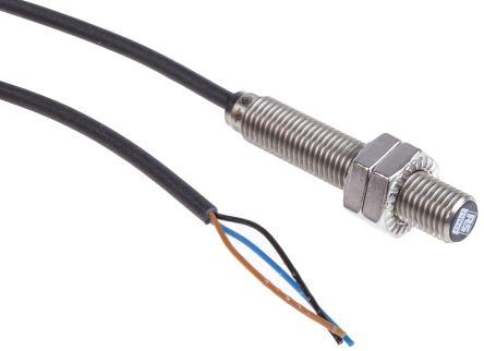 Produktbild RS PRO M8 Näherungssensor zylindrisch PNP 2 mm 10 30 V dc IP68 (Schalter)