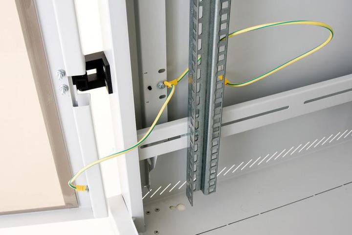 Produktbild Triton RMA-18-A69-CAX-A1 - 19" Serverschrank, 15 HE, 600 x 900mm (15 HE, 19 Zoll Rack)