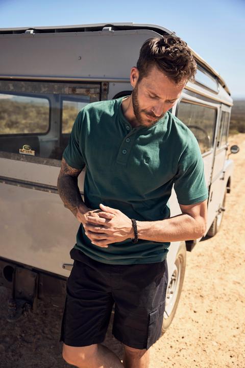 Produktbild JP1880 Henleys, Basic, 2er-Pack, Rundhals, Knopfleiste (7XL)