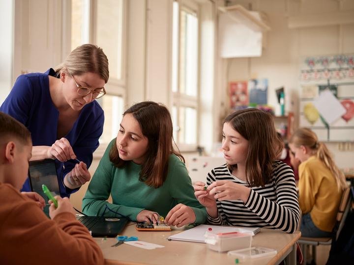 Immagine prodotto Arduino AKX00023 Starter Kit Educativo