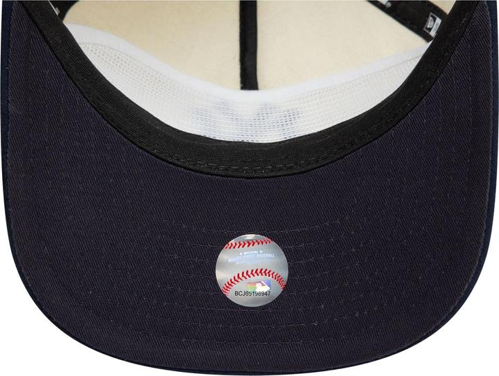 Produktbild New Era Golfer Snapback Cap - New York Yankees Beige