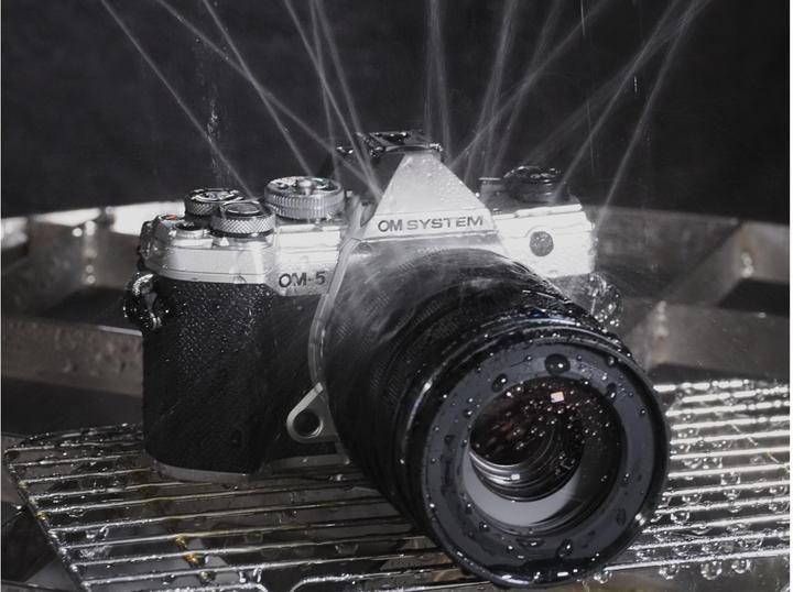 Produktbild OM System OM-5 (14 - 150 mm, 20.40 Mpx, 4/3)