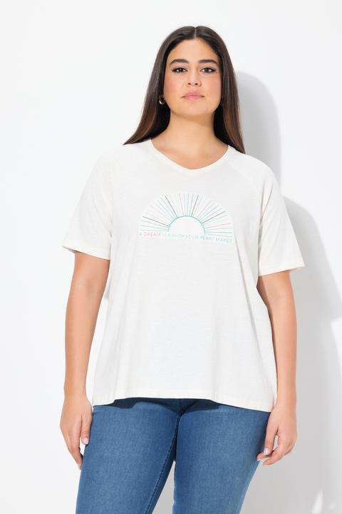 Image du produit Ulla Popken T-shirt avec broderie, décolleté en V et manches courtes chauve-souris, coupe Classic Fit (50, 52)