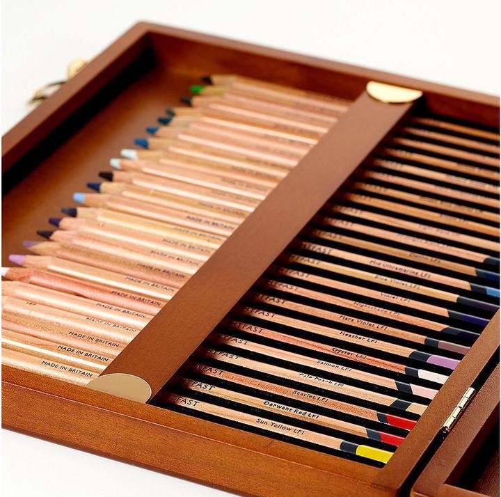 Image du produit Derwent Set cadeau de crayons de couleur Lighfast dans une boîte en bois, 48 pièces (Multicolore, 48 x)