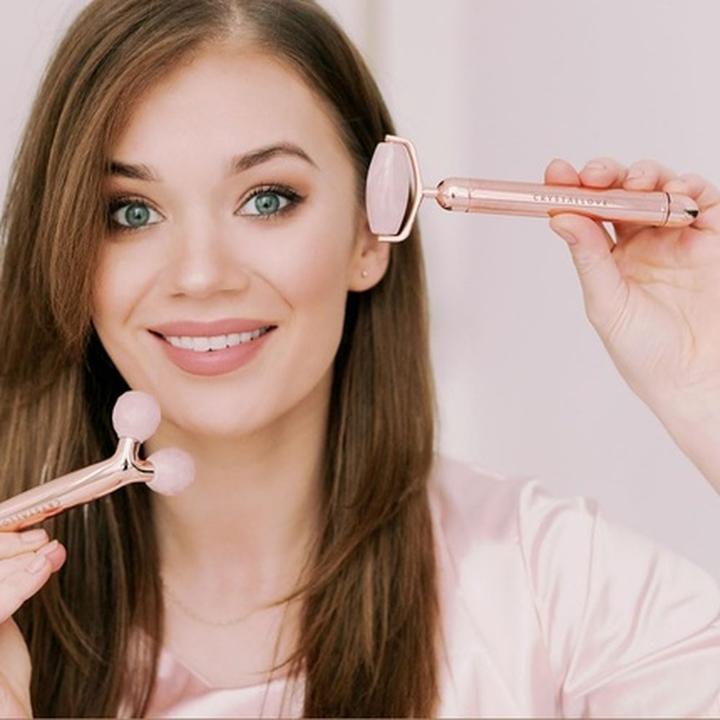 Actual product image Crystallove Vibrating Roller Rose Quartz