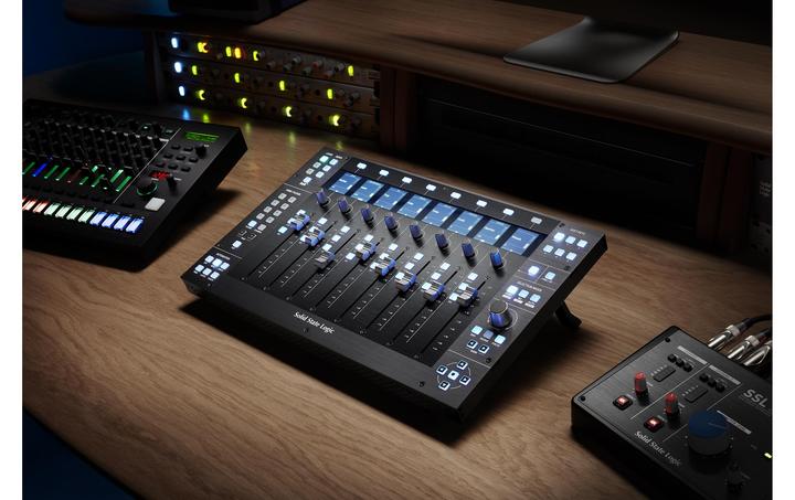 Actual product image Solid State Logic UF8 (Controller)