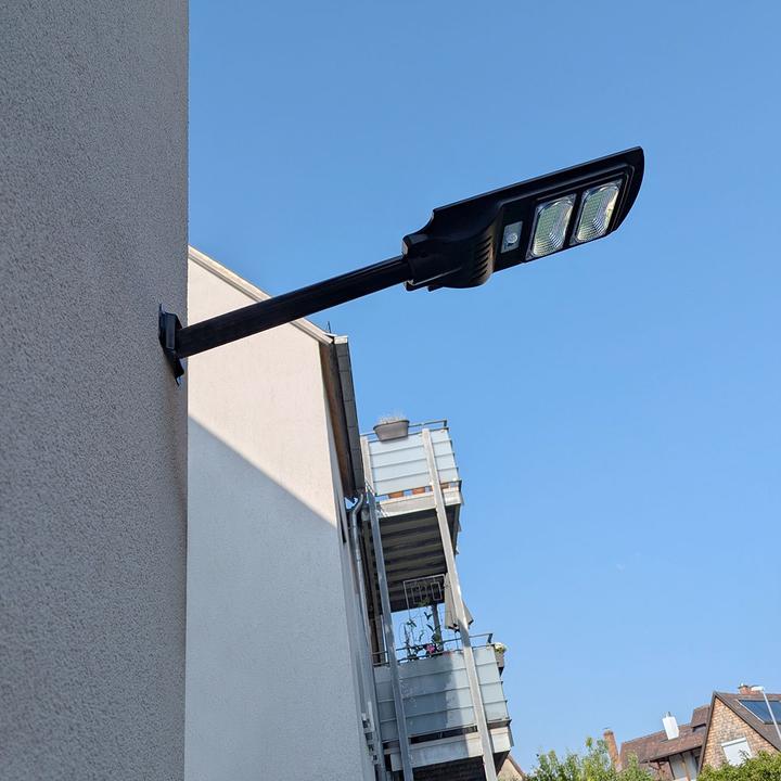 Actual product image ProPlus Lamp lantern LED solar + light sensor IP65 (840 lm, IP65)