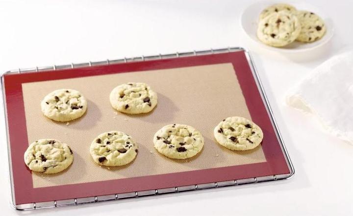 Actual product image Xavax silicone baking mat, square, 40 x 30 cm, red-brown (40 x 30 cm)