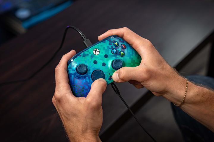 Produktbild Turtle Beach Rematch Advanced Wired Gamepad (Glitch Green (PC, Xbox One S, Xbox One X, Xbox Series S, Xbox Series X)