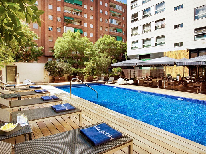 Produktbild Smartbox 4-Sterne-Barcelona: 2 Übernachtungen im Hotel H10 Itaca mit Besuch des Gotischen Viertels (2 Pers.)