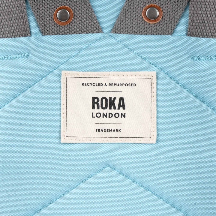 Produktbild Roka London Finchley A Ice Medium Recycled Canvas (15 l)