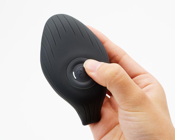 Actual product image Tenga iroha+ yoru by - quiet and very strong vibrator, soft-touch silicone, nadeshiko (pink)