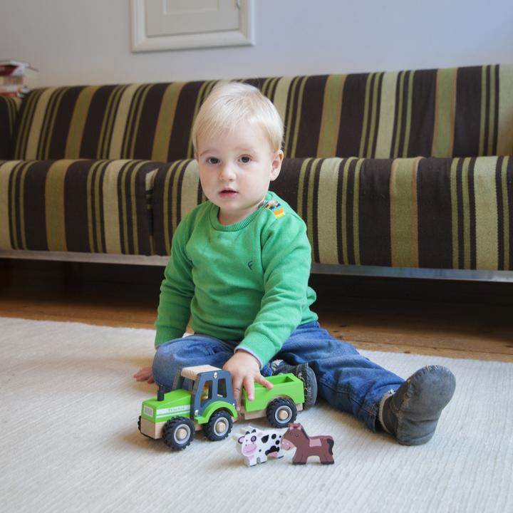 Actual product image New Classic Toys Tractor with trailer - animals