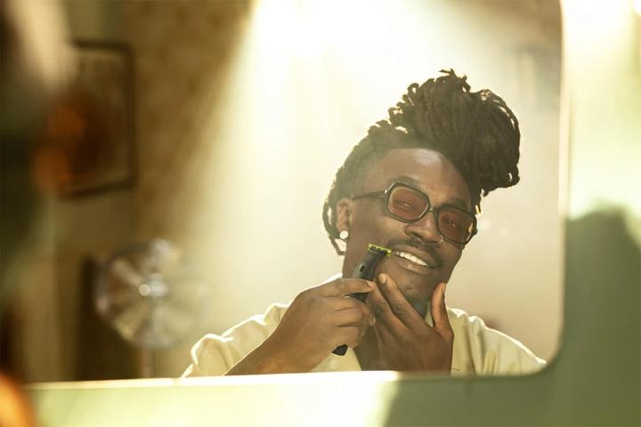 Actual product image Philips OneBlade Pro 360 Face + Body (QP6652/61)