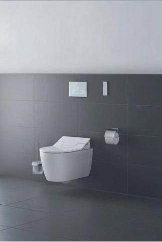 Actual product image Duravit Wall-hung WC ME by Starck RIMLESS ti. 370x570mm SensoWash HG white