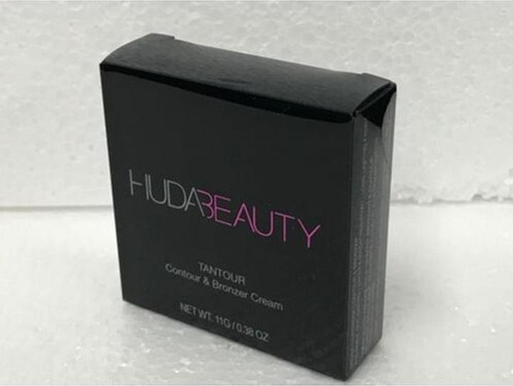 Actual product image Huda Beauty Tantour Contour & Bronzer Cream Light Brown 0.38 Oz (Tan, Highlighter, 10.77 g)