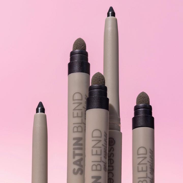 Produktbild essence SATIN BLEND gel eyeliner (01 Pure Black)